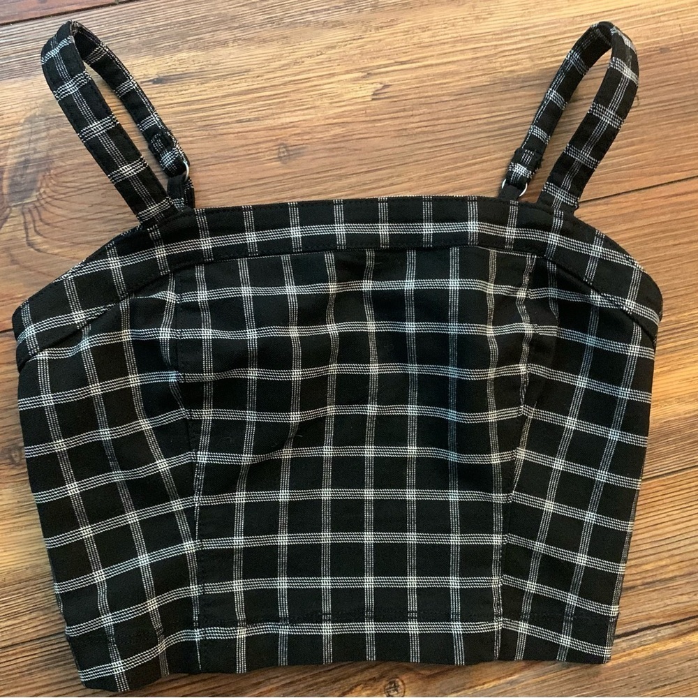 Hollister Black/White Plaid Checked Cropped Tank Adj Straps Smocked Back Size XS - Picture 2 of 9